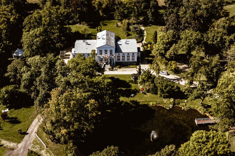 obiekt, teren hotelu