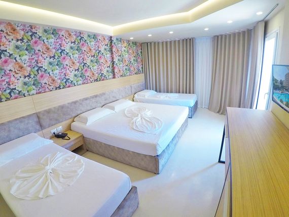 Dyrrah 4*