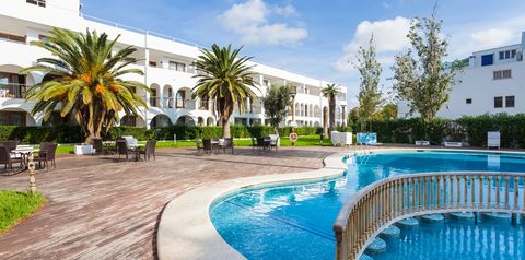 obiekt, teren hotelu, basen