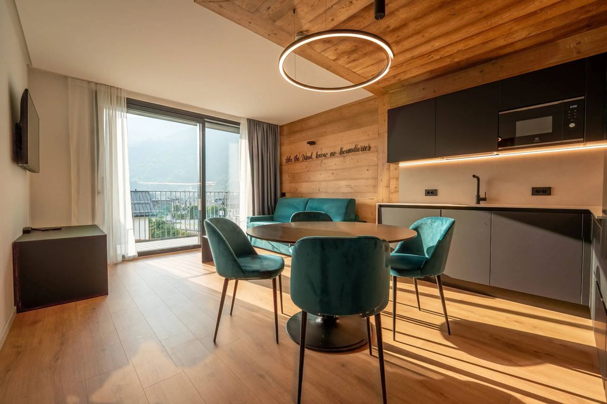 balkon / taras, kuchnia / aneks kuchenny, pokój