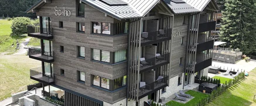 góry, teren hotelu, obiekt
