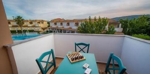 teren hotelu, basen, balkon / taras