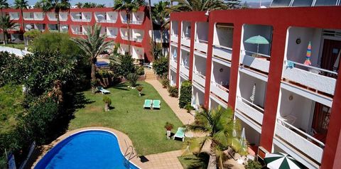 basen, budynek główny