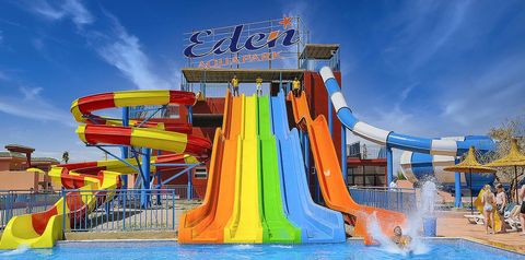 basen, aquapark, zjeżdżalnia