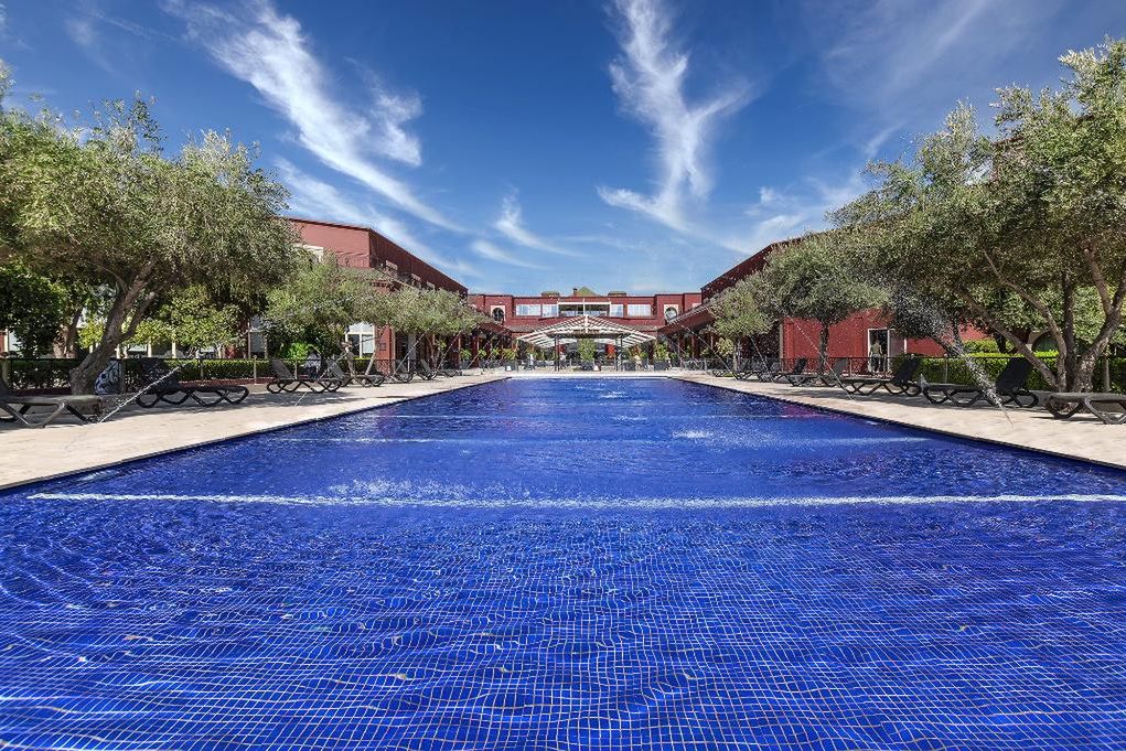 obiekt, teren hotelu, basen