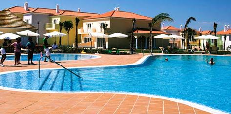 teren hotelu, obiekt, basen