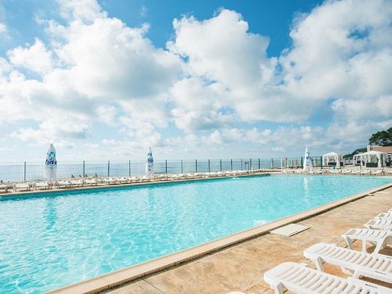 Effect Algara Beach 4*