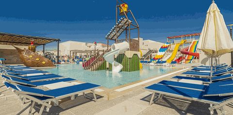 basen, aquapark, zjeżdżalnia, brodzik