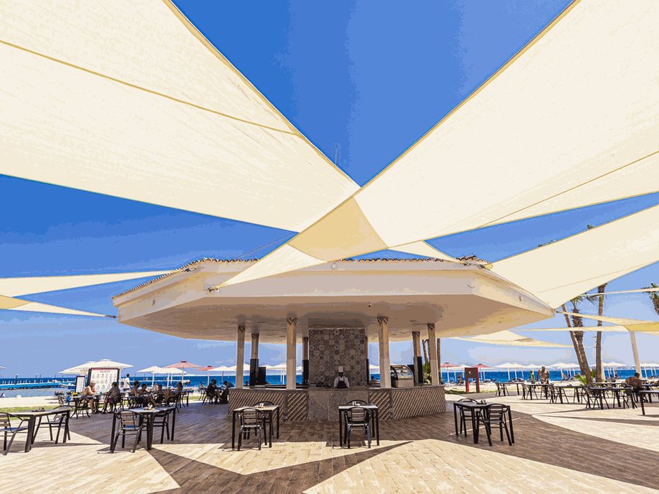 pool bar