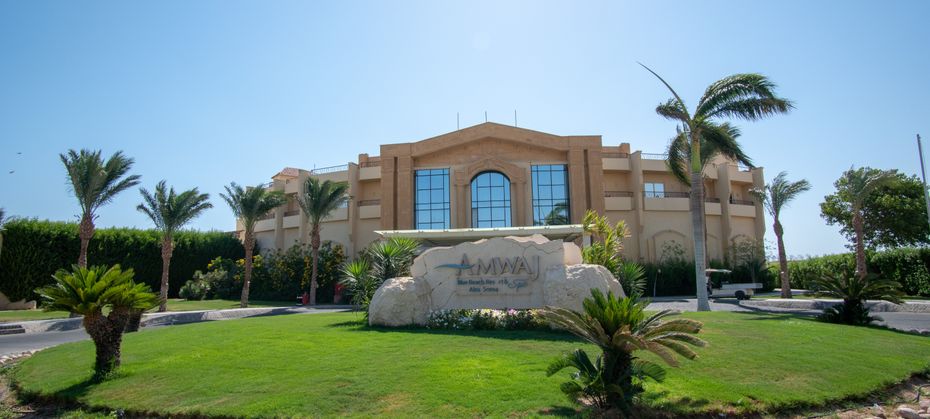 Amwaj Beach Club Resort (ex. Pickalbatros Beach Club)