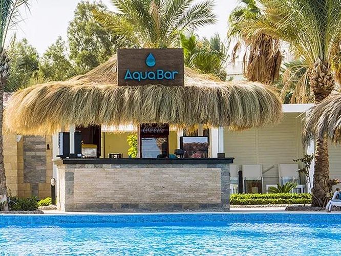 pool bar