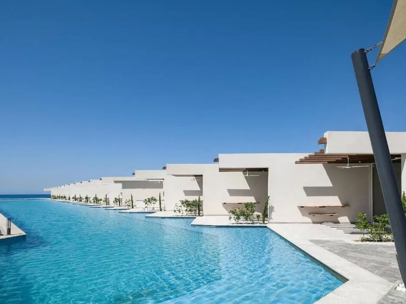 Azur White Ras El Hekma