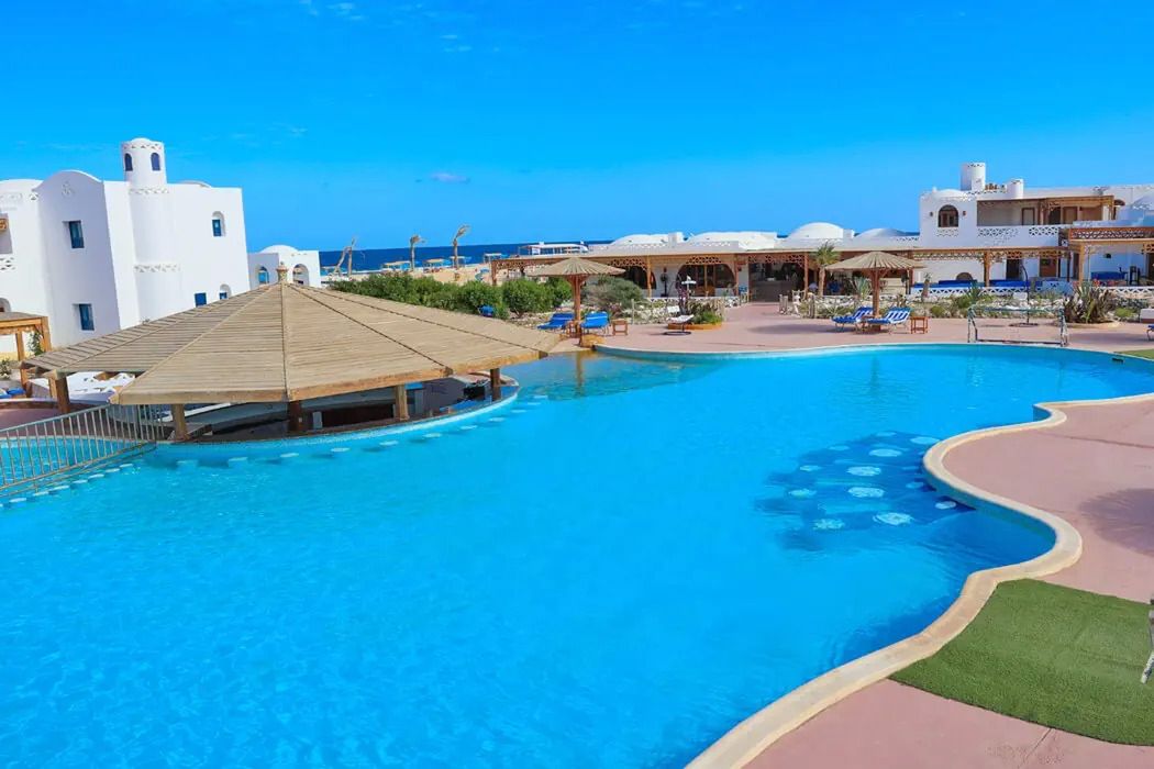 Beach safari Nubian Resort - basen