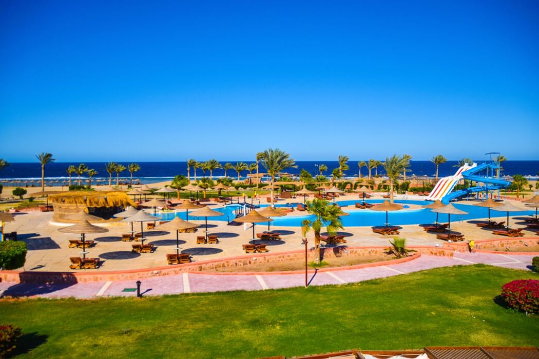 Bliss Nada Beach Resort (ex. Hotelux Jolie Beach Resort Marsa Alam) - teren hotelu