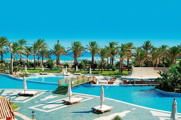 Brayka Bay Resort