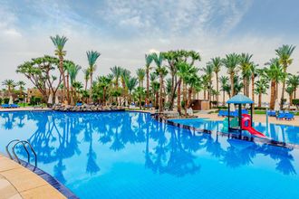Brayka Bay Resort