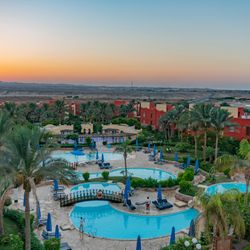 Cardina Resort by Sunrise