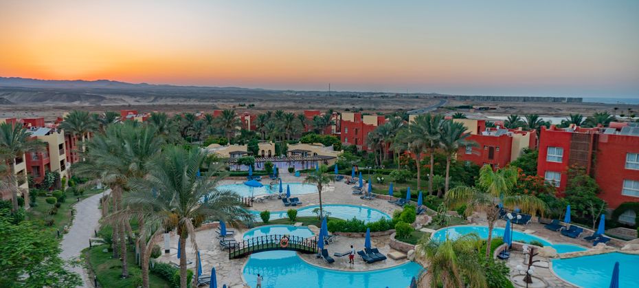 Cardina Resort by Sunrise