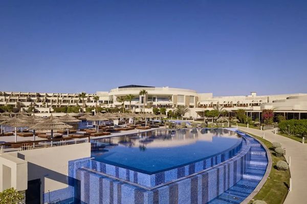 Coral Sea Sensatori ex Coral Sea Imperial