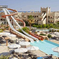 Coral Sea Water World Resort