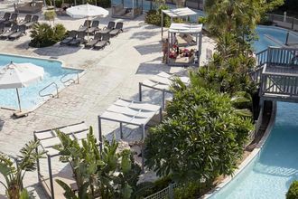 Coral Sea Water World Resort