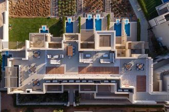 Creek Hotel and Residences