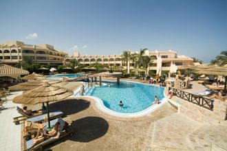 Flamenco Beach Resort