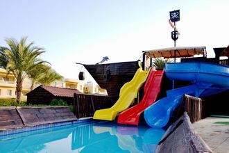 Golden Beach Resort ex Movie Gate