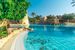 teren hotelu, basen, wakacjepl