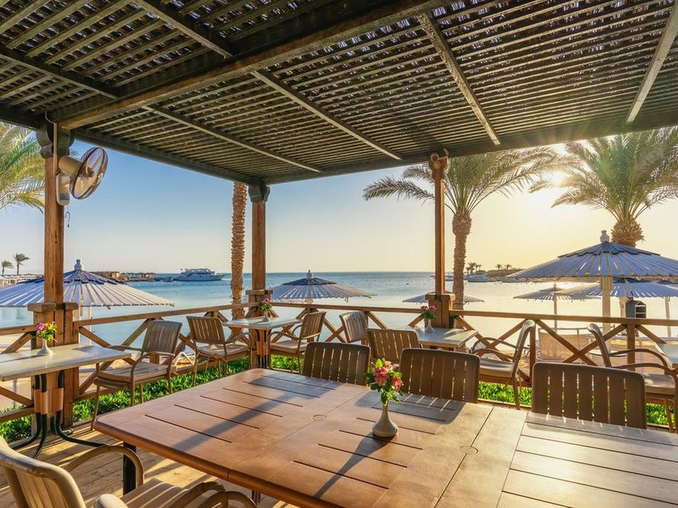 beach bar