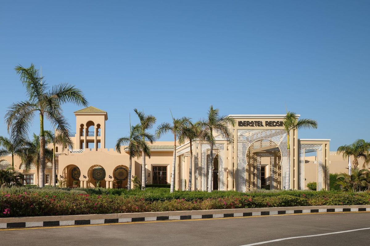 Iberotel Redsina (ex. Magic World Sharm - Club by Jaz) - budynek główny