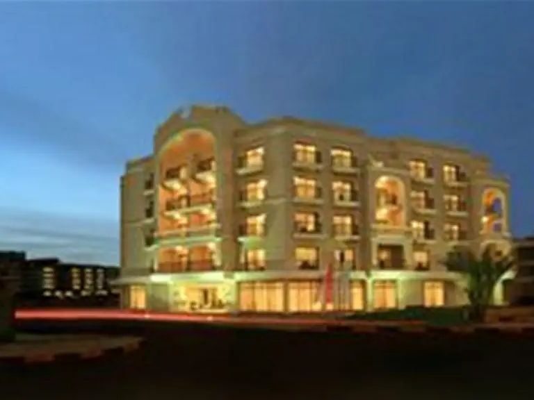 Jaz Neo Ivory 4*