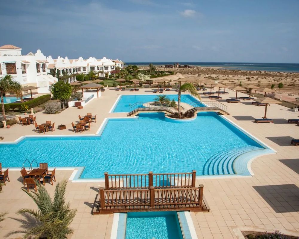 Lahami Bay Beach Resort & Gardens