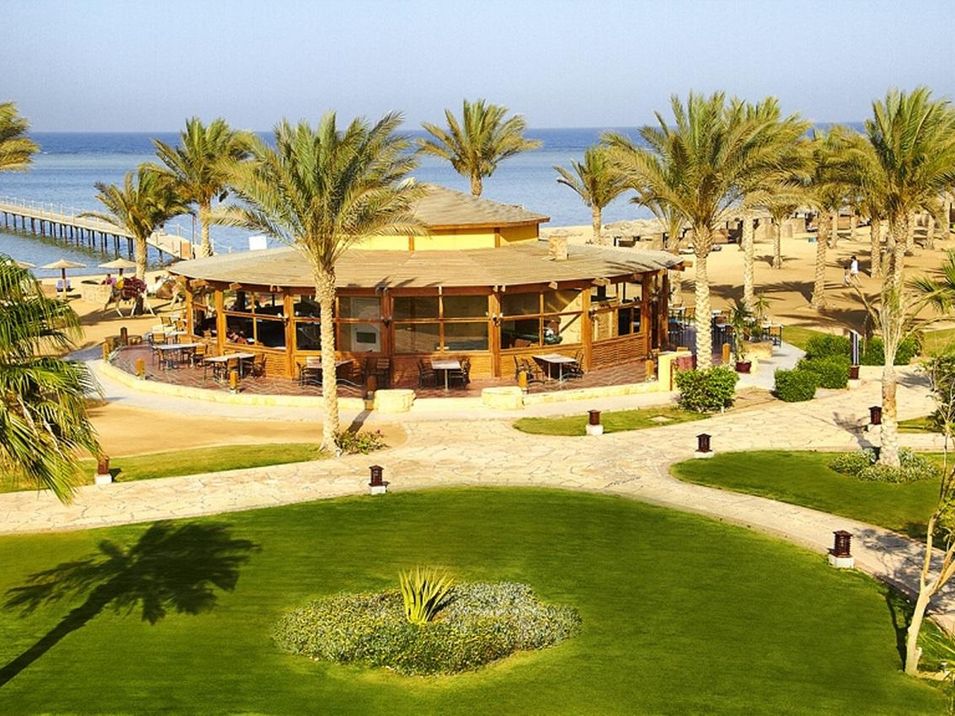 beach bar