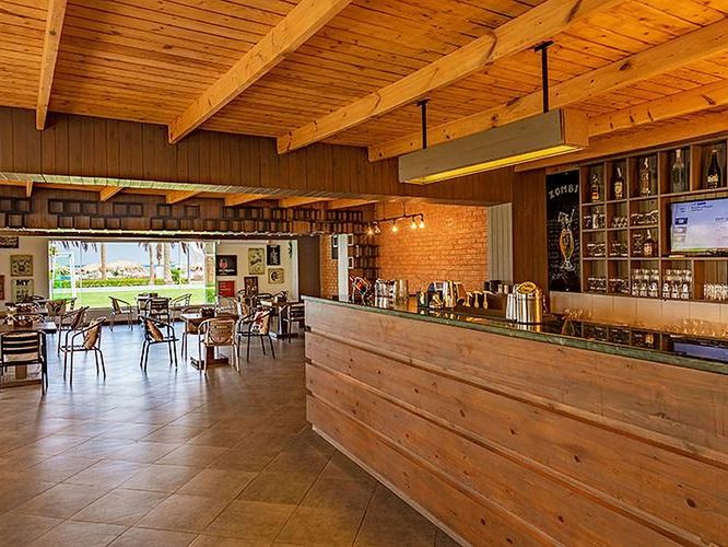 drink bar