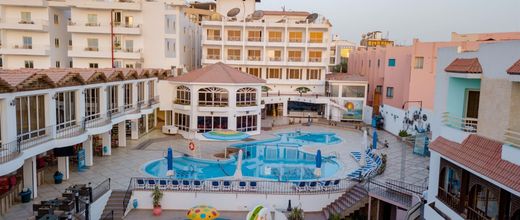 Minamark Beach Resort & Spa