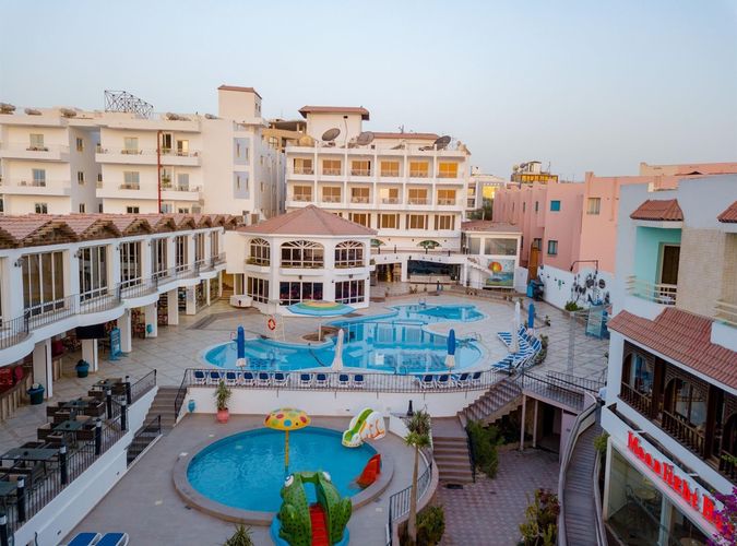 Minamark Beach Resort & Spa