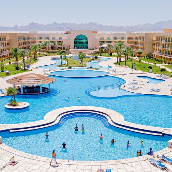 Movenpick Soma Bay