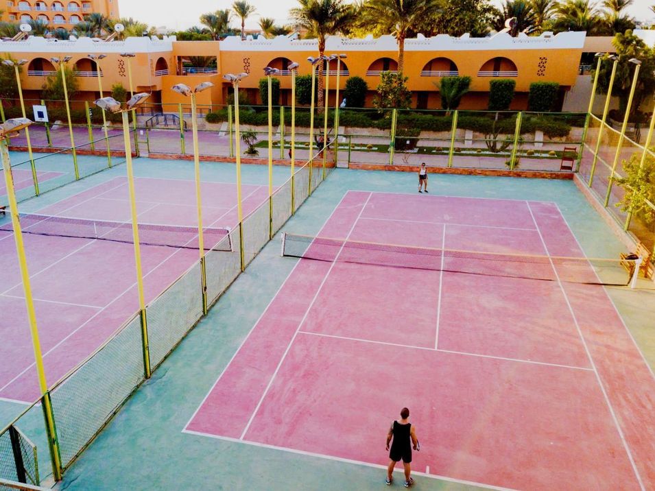 sport i rekreacja, korty tenisowe