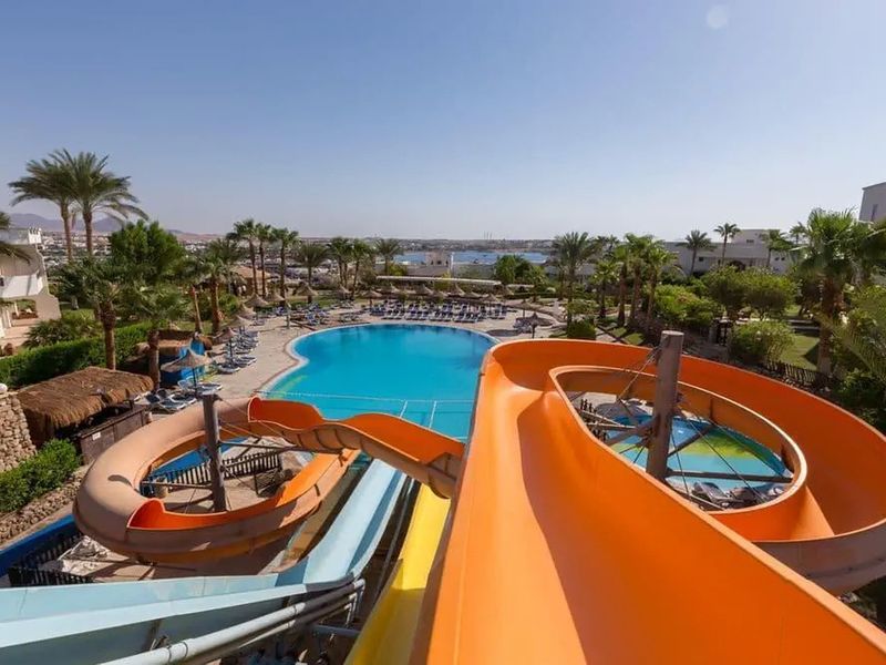 Naama Bay Hotel &amp; Resort 5*