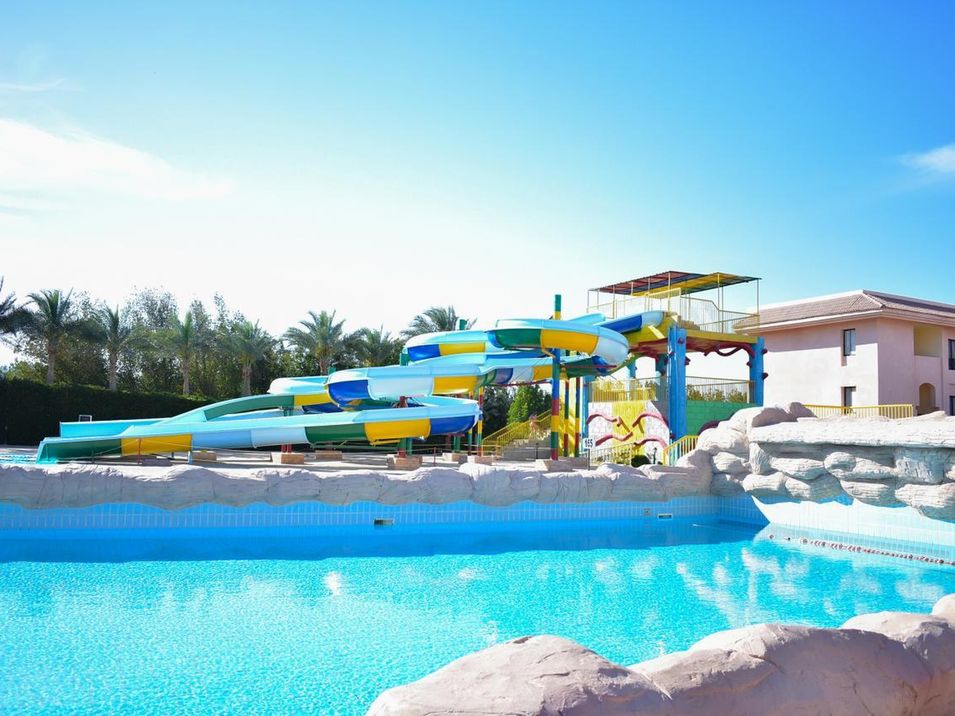 basen, aquapark, zjeżdżalnia