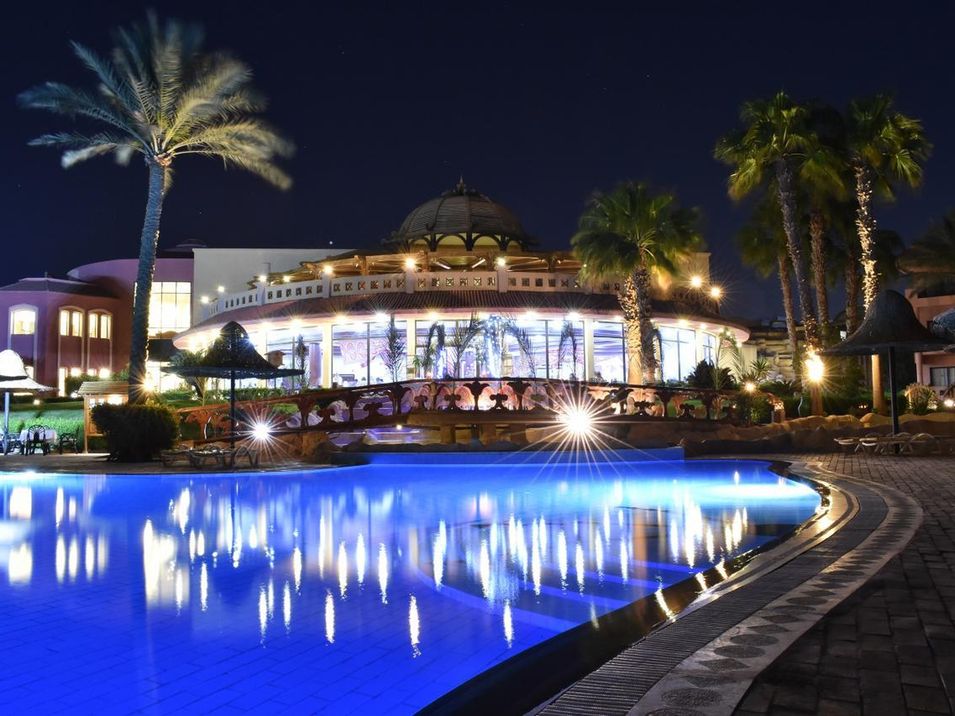 obiekt, teren hotelu, basen