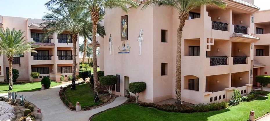 Parrotel Aqua Park Resort (ex. Park Inn)