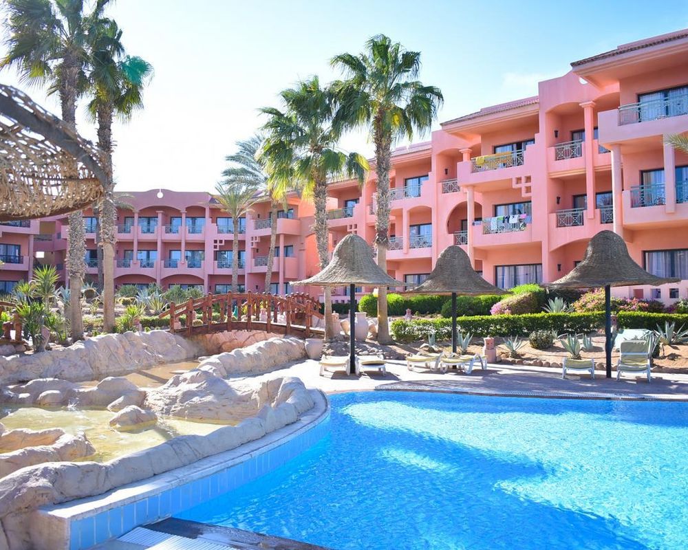 Parrotel Aqua Park Resort (ex. Park Inn)