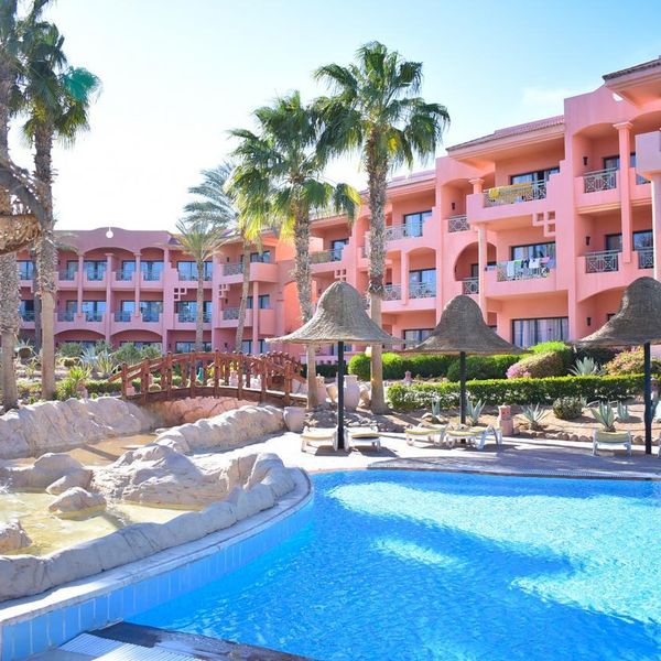 Parrotel Aqua Park Resort (ex. Park Inn)