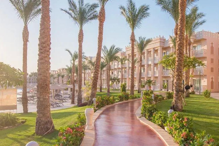 Pickalbatros Palace Resort - teren hotelu