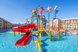 Pickalbatros White Beach Resort