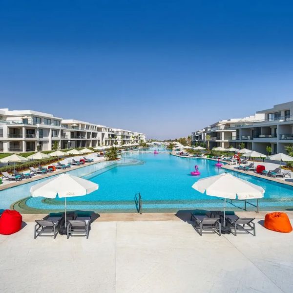 Rixos Premium Magawish Bay View