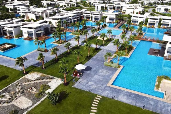 Rixos Premium Magawish Suites Villas