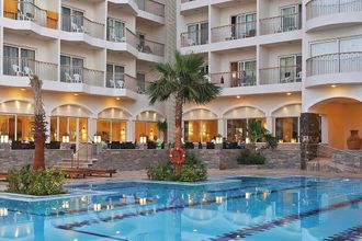 Royal Star Beach Resort ex Three Corners